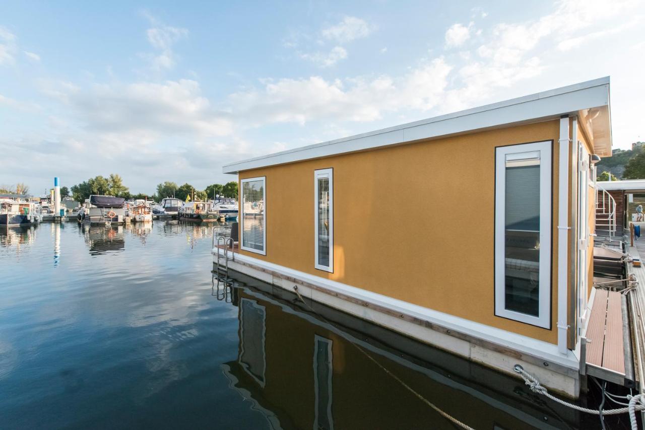 Boatlodge Antigua * Maastricht